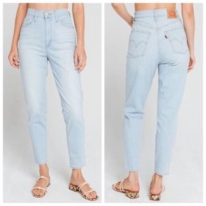 LEVI'S Women's Retro Light Wash High Waisted Tapered Mom Jeans size 24 x 27 NWT